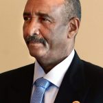 البرهان يلغي قرار حظر إيستيراد بعض السلع ويعفي السلع الغذائية من الجمارك
